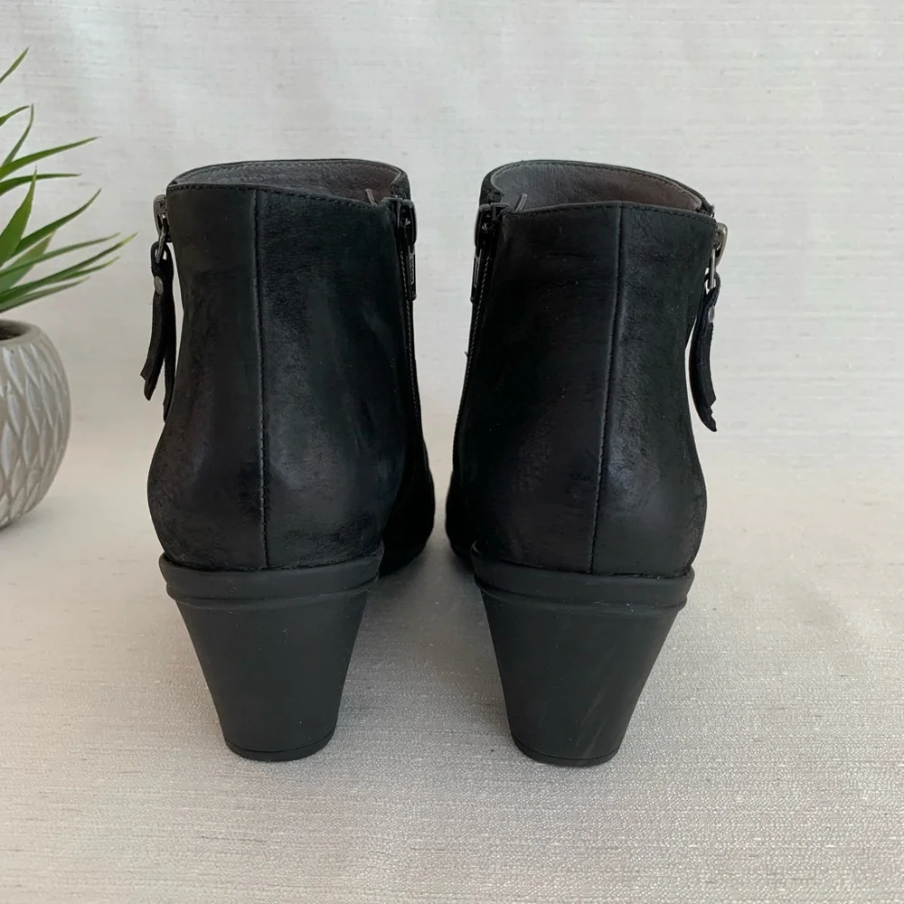 Abeo Rommie Neutral Black Suede Leather Heeled Ankle Booties Woman’s 7N - Picture 11 of 15